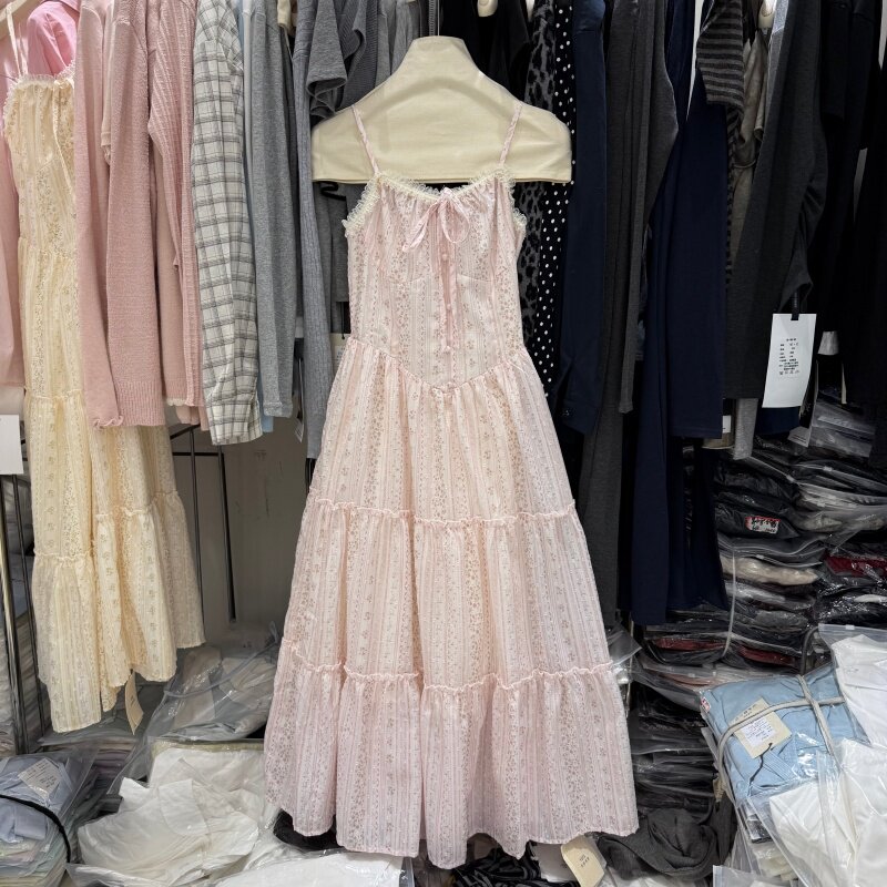 法式拼蕾丝碎花吊带连衣裙26新款度假风修身显瘦叠穿内搭长裙6788