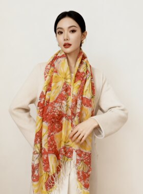 Astory2025新款秋冬柔软保暖羊毛蝴蝶黄印花流苏围巾女士围脖披肩
