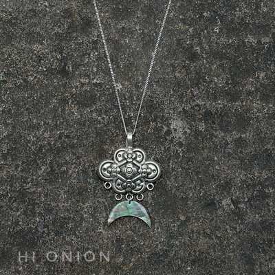 Hi Onion月亮的女儿小众设计彝族做旧夸张毛衣链银锁骨链个性项链