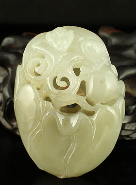 天然把件新疆和田玉籽料送证书