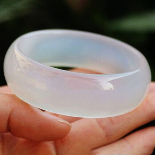 天然加宽白玉髓冰透女款玉手镯