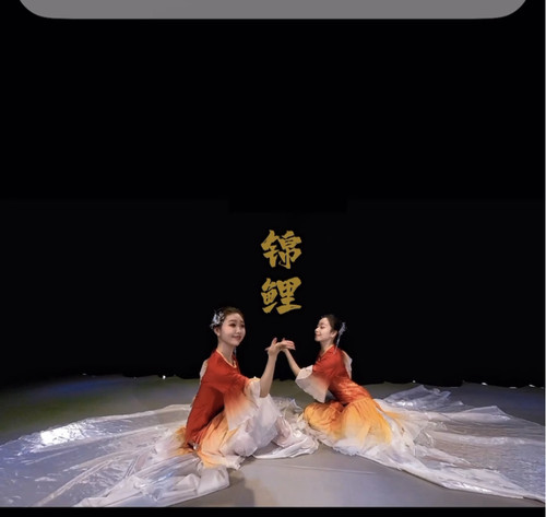 她与袖池原创舞蹈锦鲤白色鱼尾
