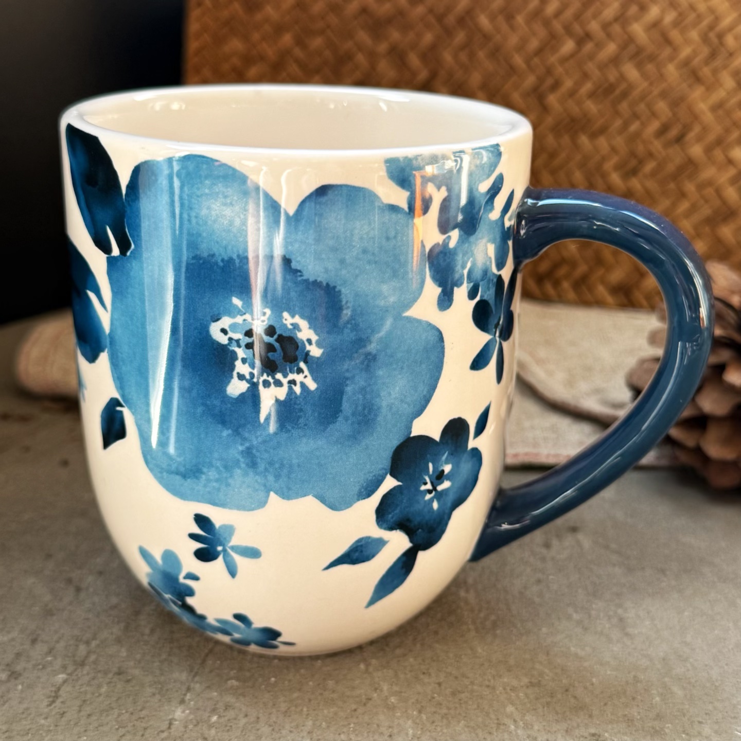 小清新蓝色花朵釉下彩大容量马克杯办公室家用水杯陶瓷茶杯咖啡杯