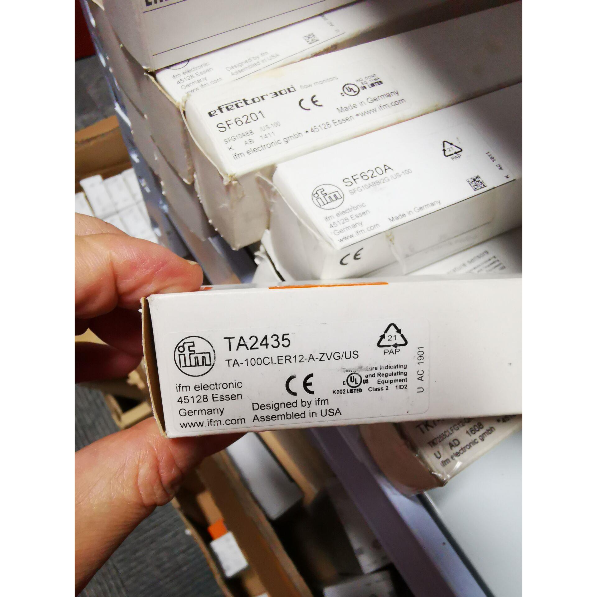 议价IFM易福门温度变送器TA3171 TA2435 TA2105