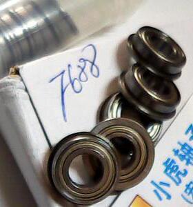 F688ZZ F1680 8*16*5 带法兰轴承688中性U型卡簧活铁盖内8外16高5