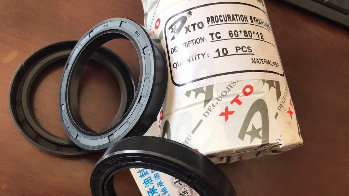 TC60*80*12XTO自紧内骨架油封