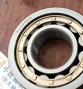 NU306EM 32306 30*72*19 TMB圆柱滚子轴承内径30外径72高度19毫米
