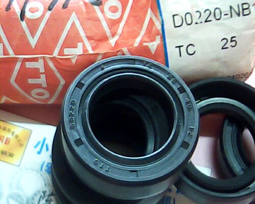 TC25*40*12D0220TTO台湾油封