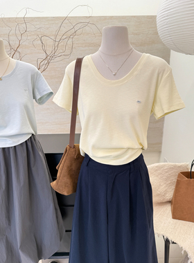 小哲春夏新款设计感套头修身显瘦U领短袖T恤女小众ins打底衫上衣