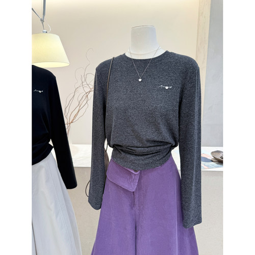 时尚百搭小字母长袖t恤女