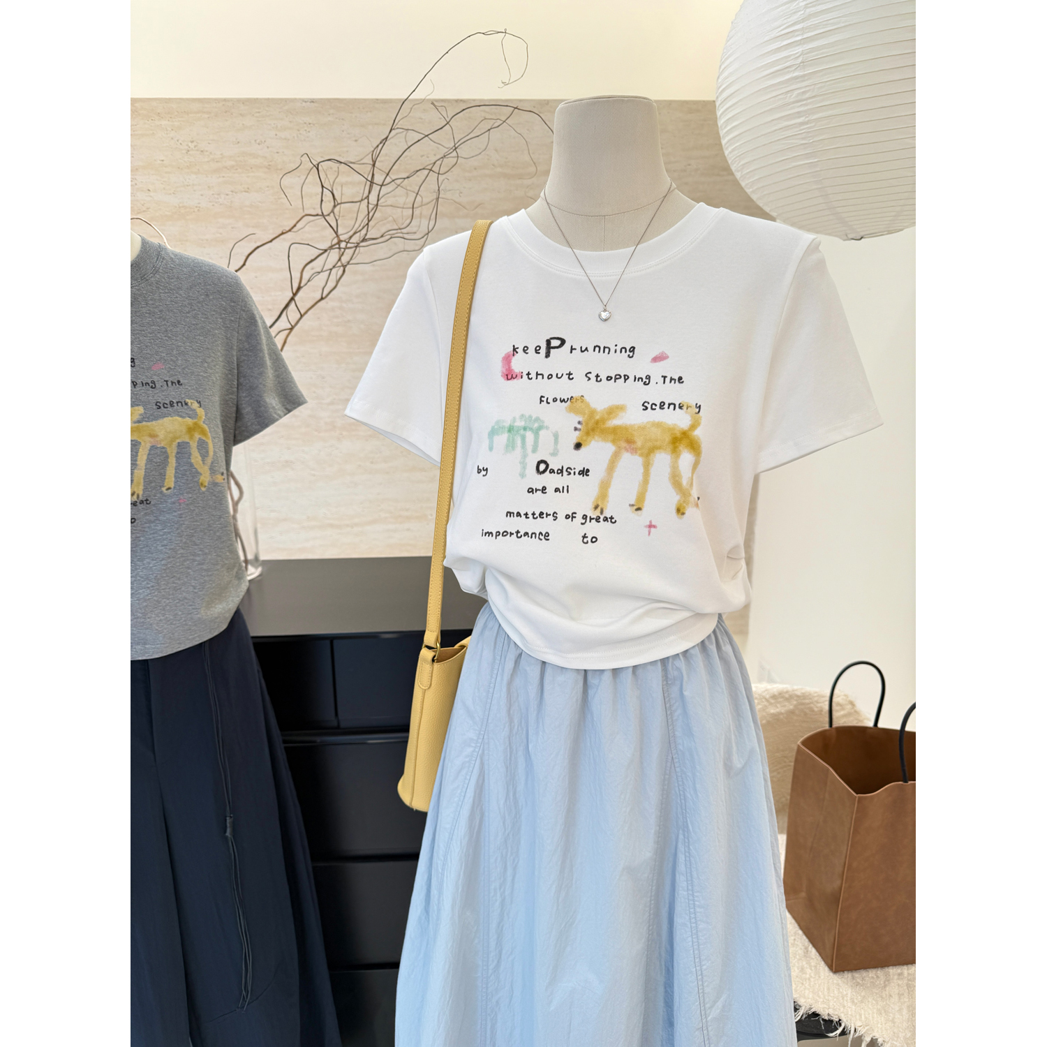 后背镂空修身显瘦短袖t恤女上衣