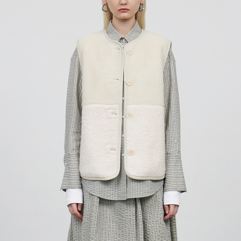 两面穿环保皮草拼接马甲无领