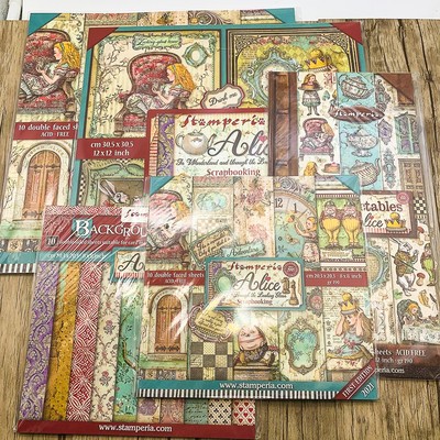 爱丽丝镜中奇遇经典纸本