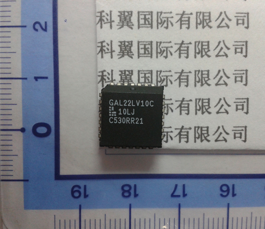 GAL22LV10C-10LJ全新进口 简单可编程逻辑器件PLCC-28 冲冠直拍
