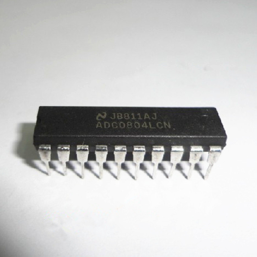 8位CMOS逐次比较型A/D转换器