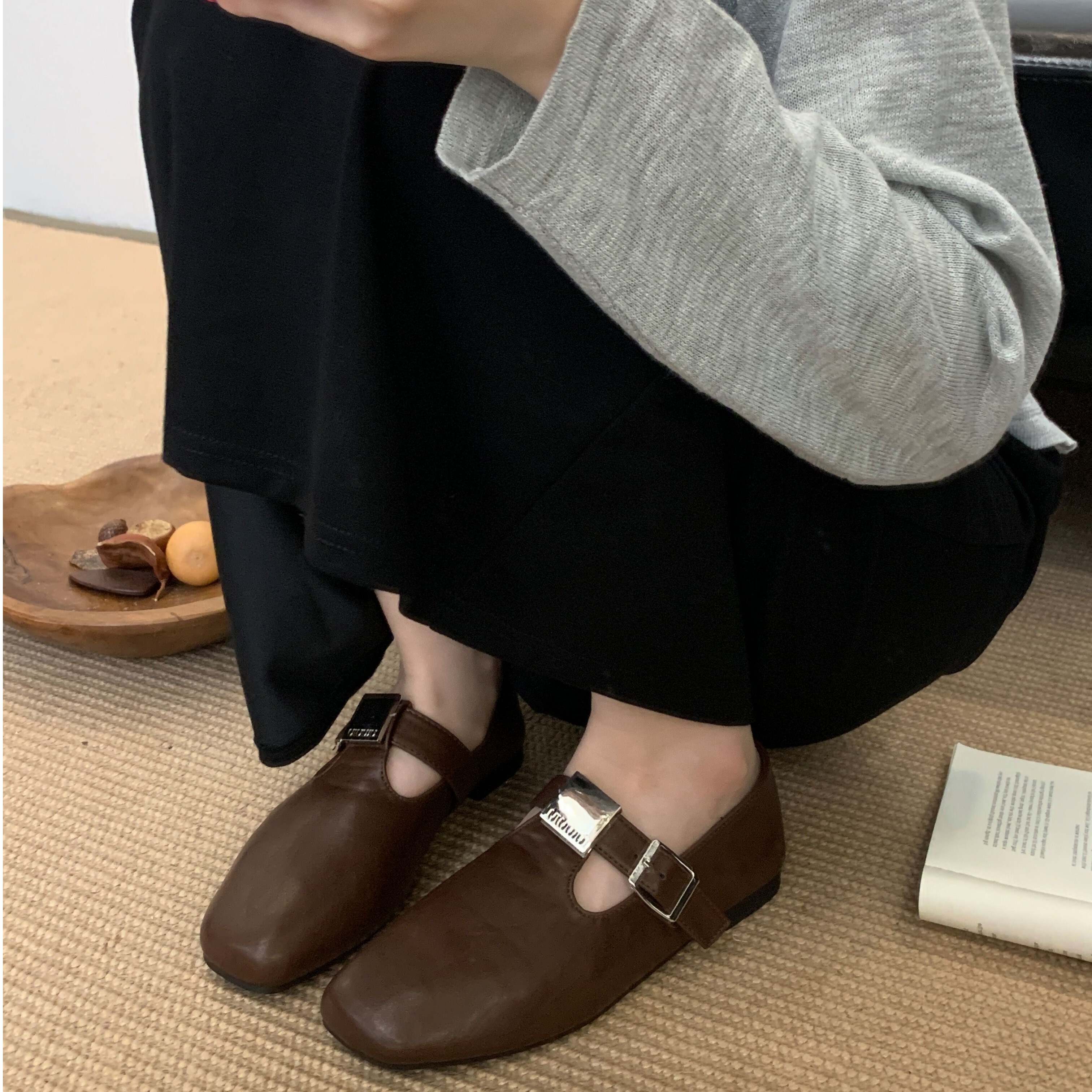 2025韩版新款平底浅口一字带玛丽珍鞋子圆头软底通勤单鞋女