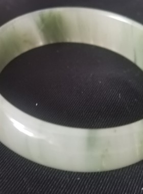 天山冰翠手镯纯天然玉石西瓜纹
