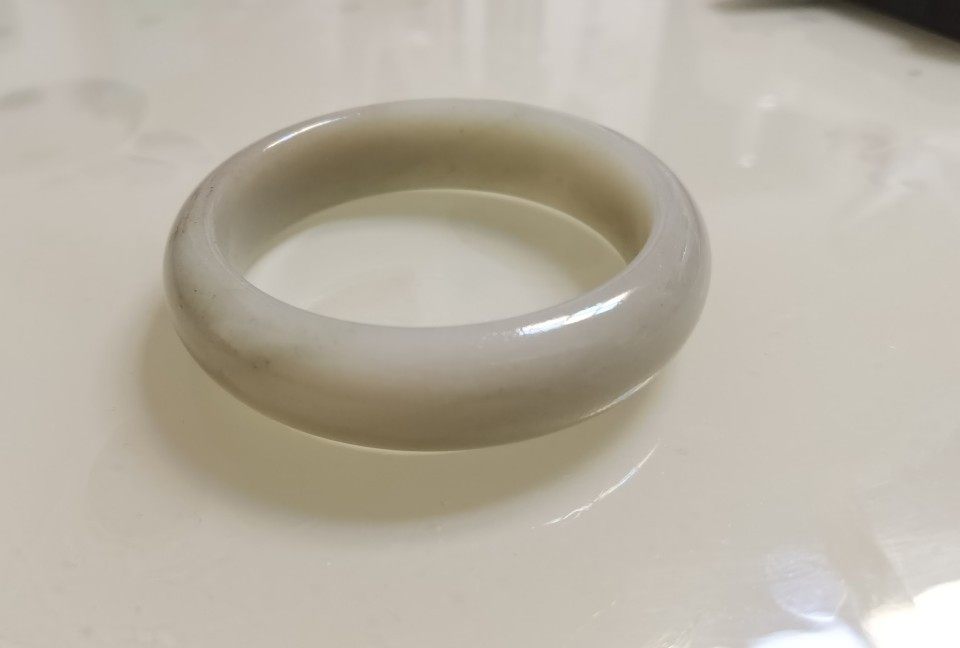 佘太翠豆青玉圆条手镯58圈天然玉镯现货女饰品民族风现货不退换秒,饰品/流行首饰/时尚饰品新,手镯,淘宝优惠券,粉丝福利购,淘宝优惠卷