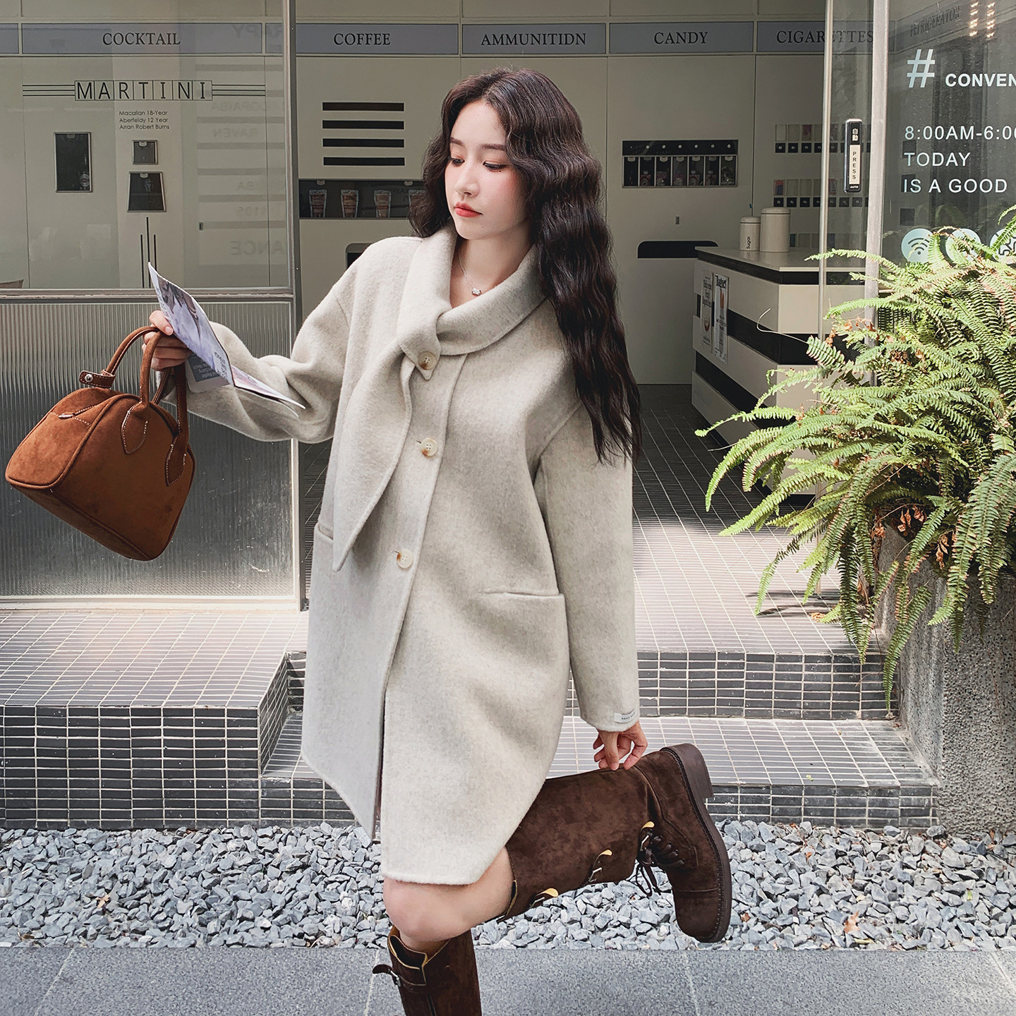 燕麦色连帽减龄双面呢羊绒大衣女2025秋冬新款韩版高级感毛呢外套图片