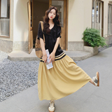 撞色拼接黑色V领连衣裙女夏季2025新款休闲气质今年流行漂亮裙子，女装连衣裙，2C077