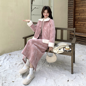 2C077-3082 新款  主推款 90绒 羽绒服套装 P275 K418图片