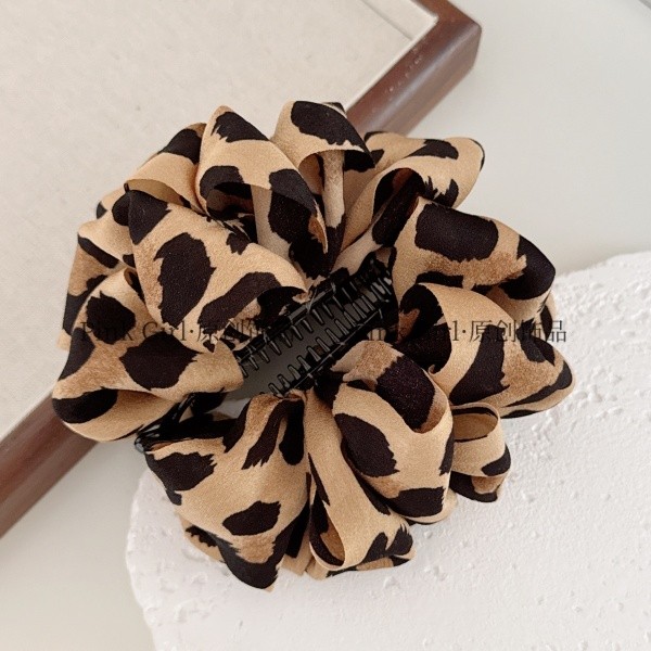 X938复古经典云朵豹纹香蕉夹气质时尚竖夹蓬松显发量