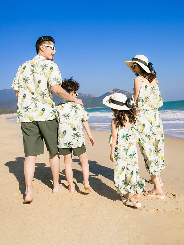 해변 휴가 부모 - 자식 의류 삼아 비치웨어 세 가족 셔츠 어머니와 자식 여름 어머니 - 딸 스타일 슬리밍 점프 슈트