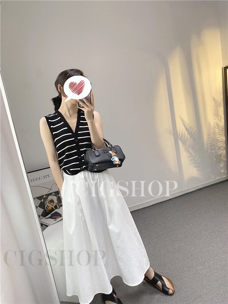 一针一线的从容 真丝羊毛针织背心 法式V领撞色条纹通勤百搭马甲