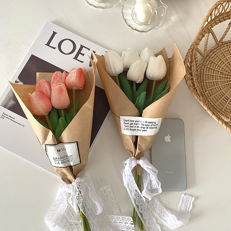 仿真花生日礼物摄影搭配