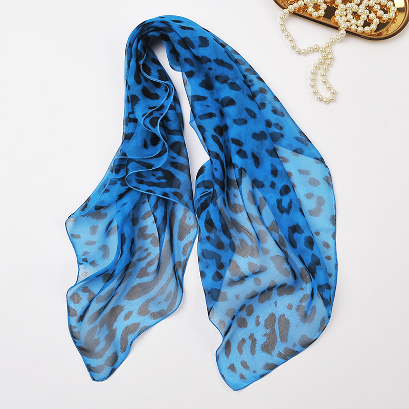 女士春秋豹纹真丝小方巾真丝围巾
