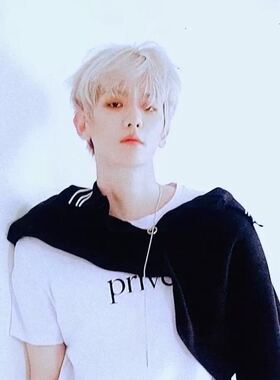 EXO同款边伯贤prive字母同款全棉短袖T恤夏男女情侣宽