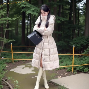 羽绒服女中长款2025年新款爆款时尚韩版设计感冬季加厚过膝外套