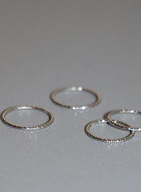 LLab 不变形不掉色s925极细精致细闪肌理感纯银素圈戒指叠戴