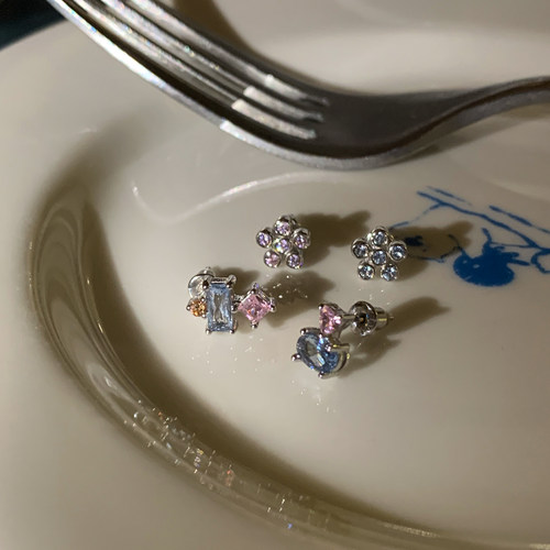LLabs925粉蓝撞色彩色锆石耳钉