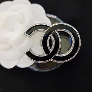 黑色简约大气珐琅滴油双C胸针大衣外套小香风饰品胸花配饰