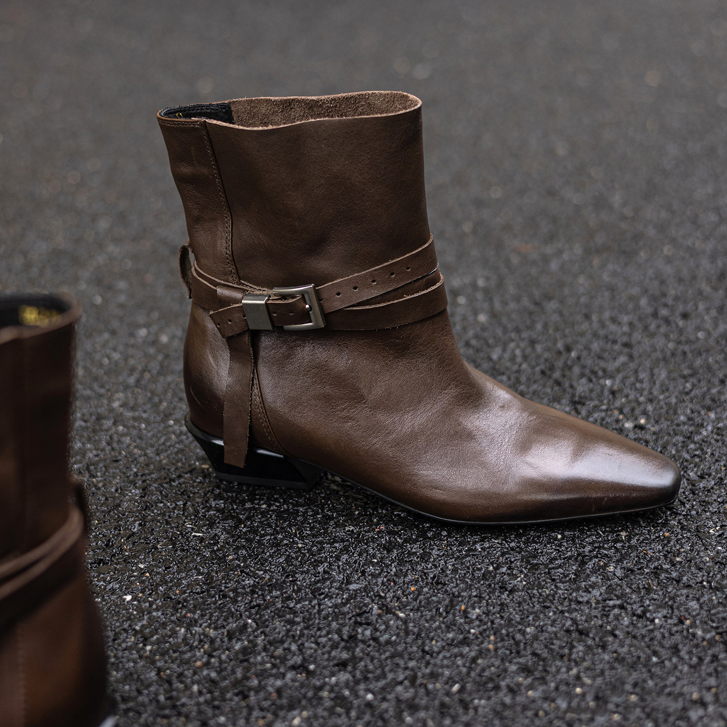 头层牛皮法式复古方头粗跟皮带扣手工真皮短靴2025秋冬季新款女靴