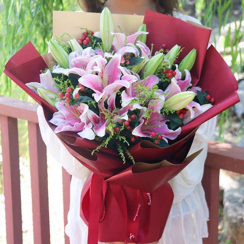 香水百合祝福昆明鲜花