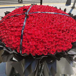 999朵大型花束 红玫瑰 昆明同城送花鲜花速递昆明 昆明鲜花