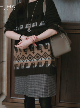 PKH.HK 特 冬季氛围暖绒绒浣熊山羊绒费尔岛织花羊毛厚大毛衣