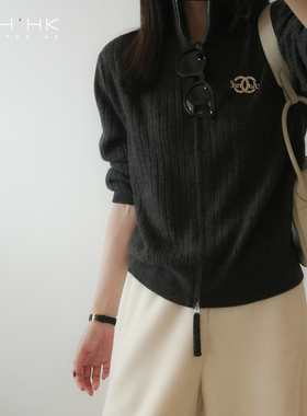 PKH.HK 特 贯穿秋冬日常实用好搭配利落气质立领拉链羊毛开襟毛衣