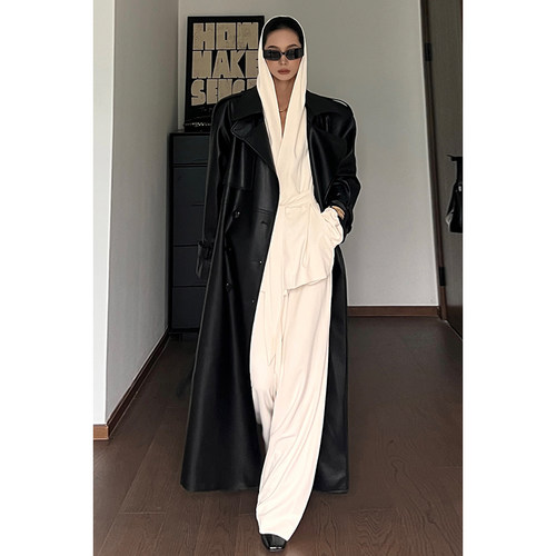 连帽时尚套装CIZZLEMORE