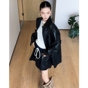 皮夹克短款 CIZZLEMORE 式 MIU系女士衬衫 皮衣＋百褶短裙 叛逆甜心