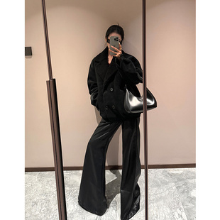 设计感加绒加厚皮裤 保暖防风百搭显瘦喇叭裤 酷飒时尚 CIZZLEMORE