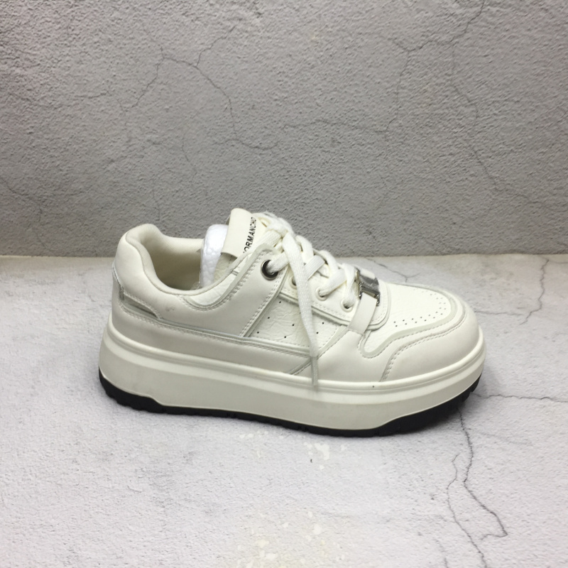 品牌撤柜2025春季新款断码处理真皮女鞋厚底耐磨运动韩版休闲板鞋