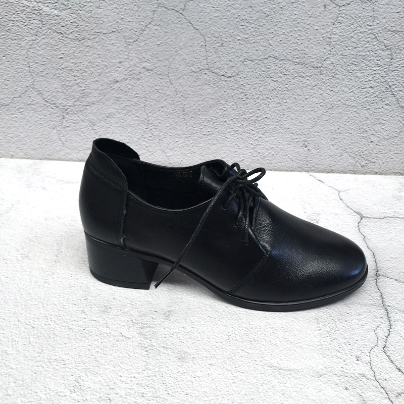 秋季黑色系带牛皮单鞋品牌撤柜