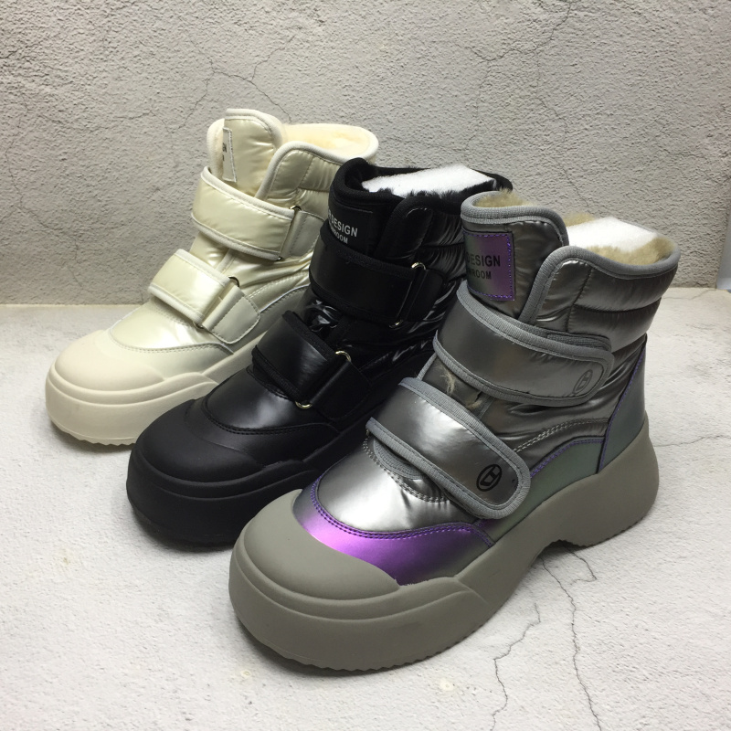 厚绒保暖时尚魔术贴短筒雪地靴