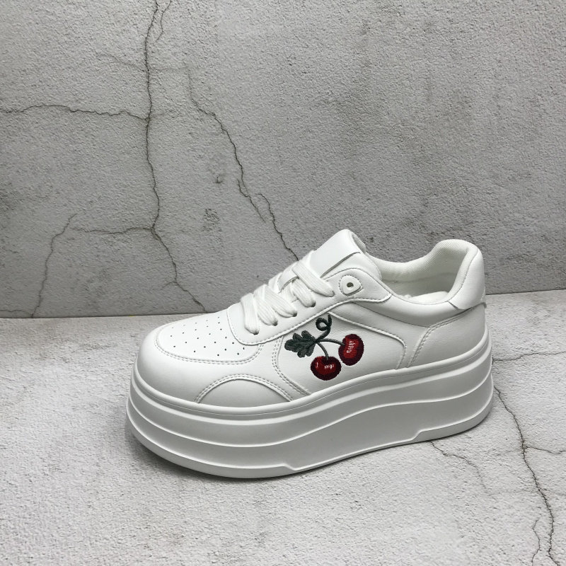 品牌撤柜2026春季新款断码处理真皮女鞋时尚印花圆头松糕底休闲鞋,女鞋,时尚休闲鞋,淘宝优惠券,粉丝福利购,淘宝优惠卷