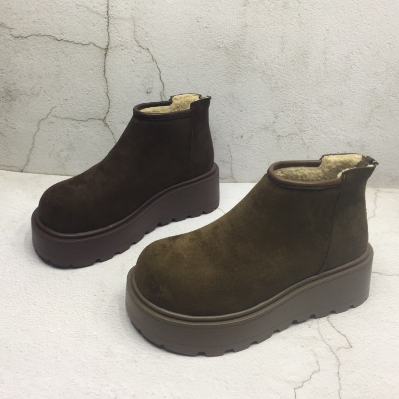 品牌撤柜2025冬季新款断码处理真皮女鞋松糕底户外加绒短筒雪地靴