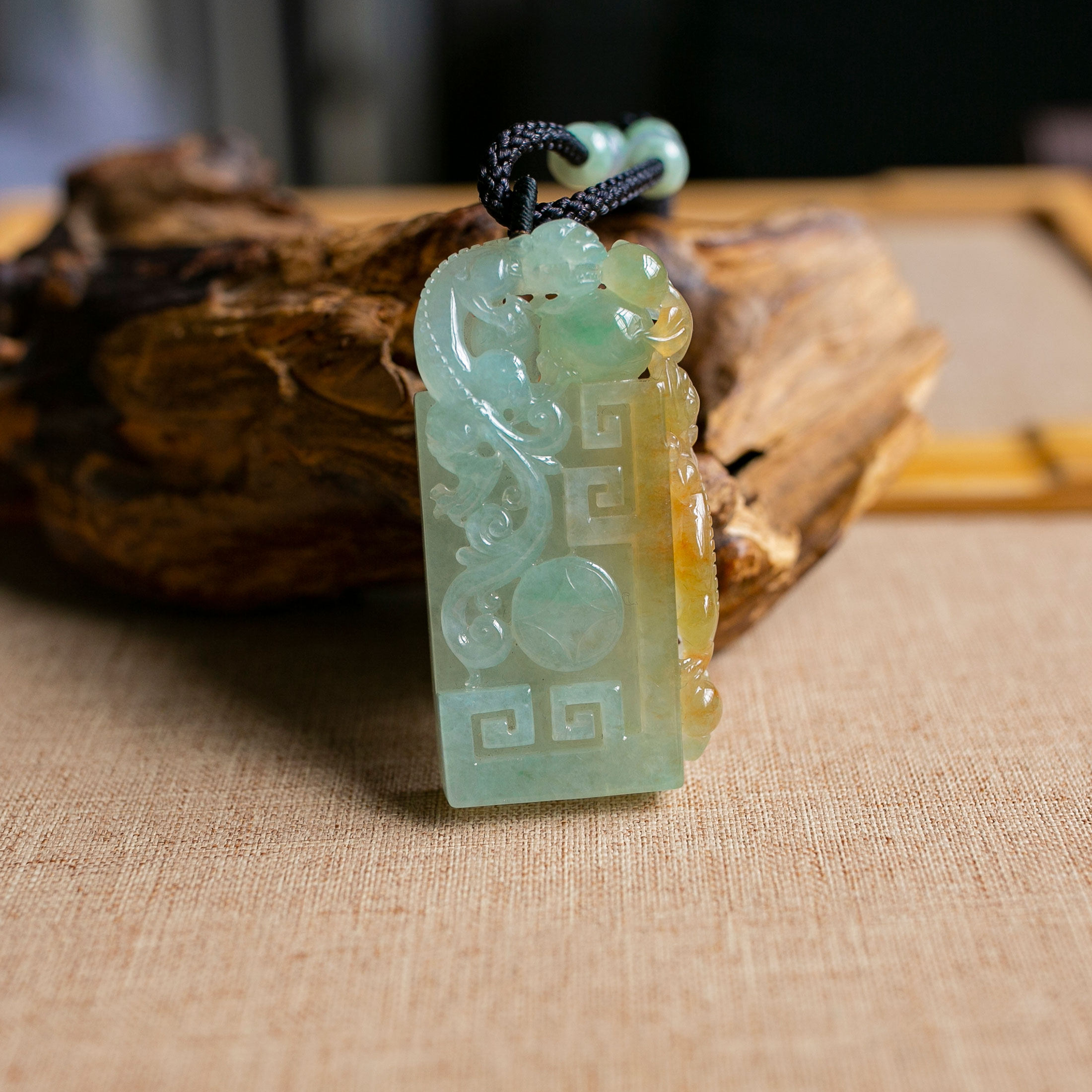 已售已售翡翠 a货 挂件 仿古龙 螭龙 俏色 冰种xfy2041