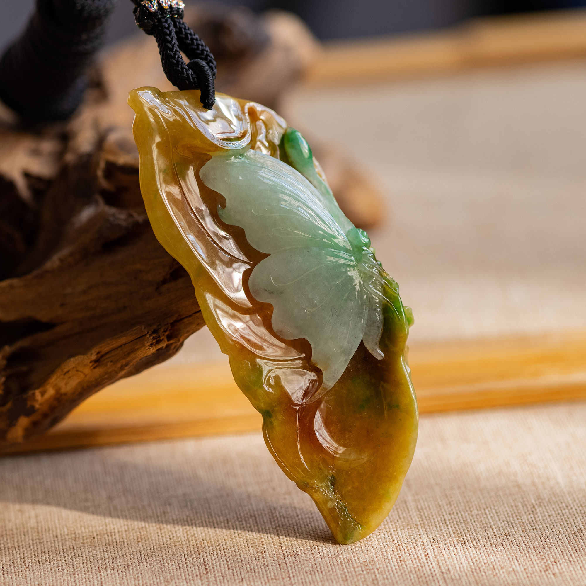天然翡翠 a货 挂件 吊坠 蝴蝶 化蝶 俏雕 冰种xxs3534